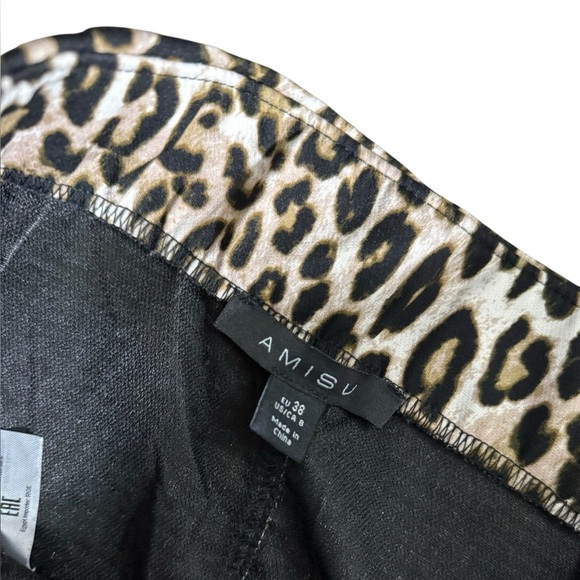 Amisu Cheetah Print Mini Skirt | Size 8 - Picture 3 of 3